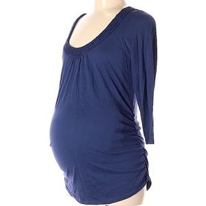 Maternity top with braided neckline